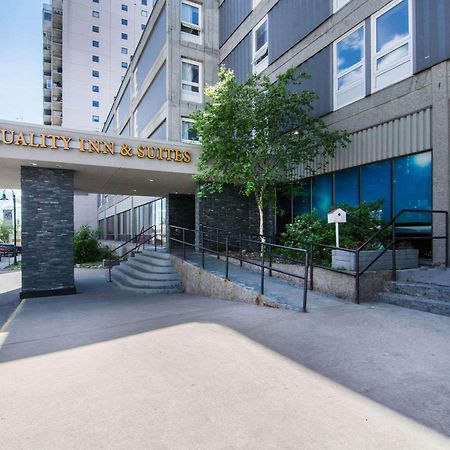 Quality Inn & Suites Йеллоунайф Экстерьер фото